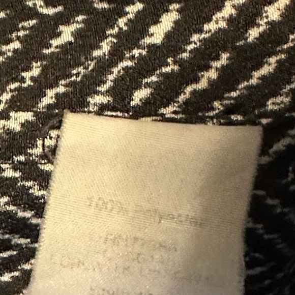 J crew blouse that goes with everything - Picture 2 of 4